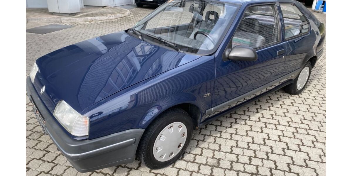 Renault R 19 43.221 km 999 &euro; München 81929