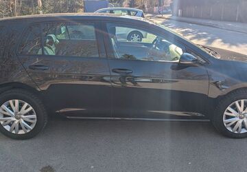 VW Golf 51.536 km 11.999 &euro; München 81671