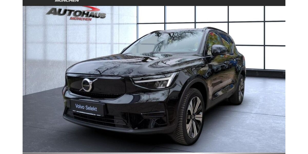 Volvo XC40 9.500 km 33.990 &euro; München 81825