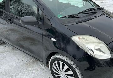 Toyota Yaris 198.901 km 2.000 &euro; Obergiesing 81539