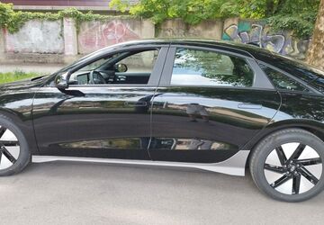 Hyundai IONIQ 6 23.000 km 25.450 &euro; München 80802
