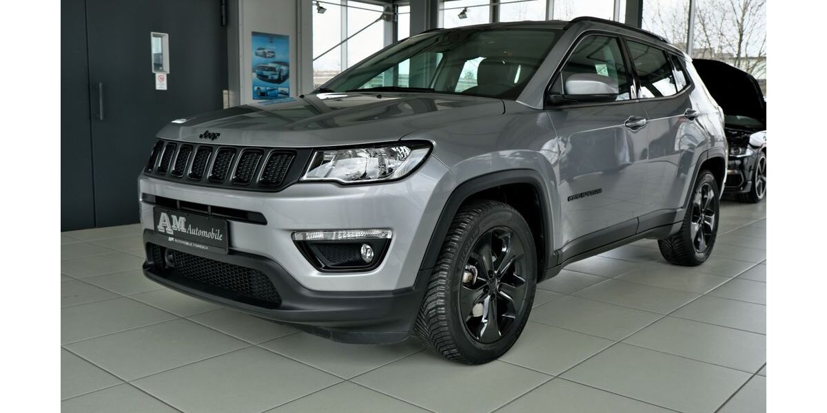 Jeep Compass 63.800 km 15.800 &euro; München 81829