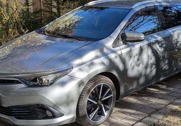 Toyota Auris 89.500 km 11.800 &euro; München 80687