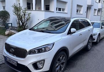Kia Sorento 136.000 km 19.200 &euro; München 80339