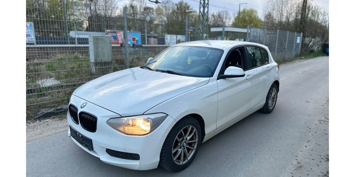 BMW 116 274.800 km 3.490 &euro; München 81929