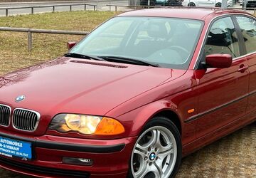 BMW 320 67.000 km 10.990 &euro; München 81243