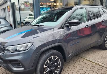 Jeep Compass 74.770 km 25.699 &euro; Gröbenzell 82194