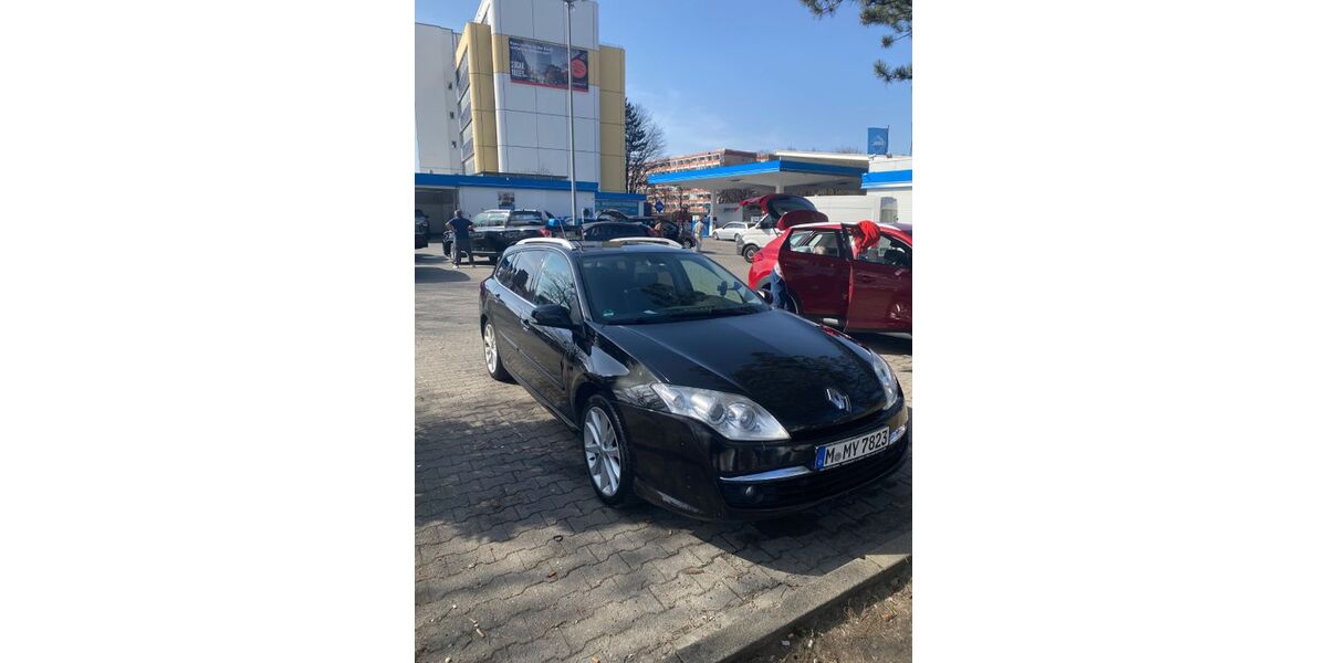 Renault Laguna 256.366 km 2.300 &euro; München 81379