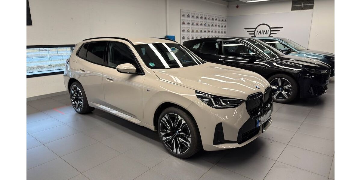 BMW X3 14.500 km 55.900 &euro; München 81829