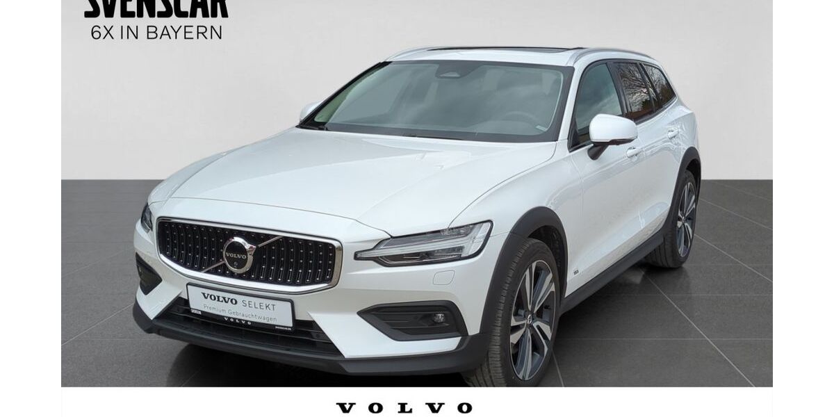 Volvo V60 Cross Country 29.600 km 44.880 &euro; Baierbrunn 82065