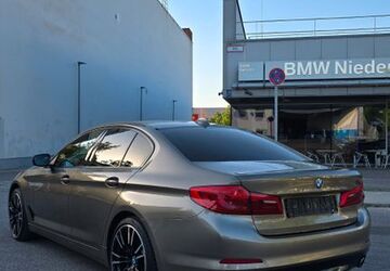 BMW 530 156.000 km 25.300 &euro; München 81479