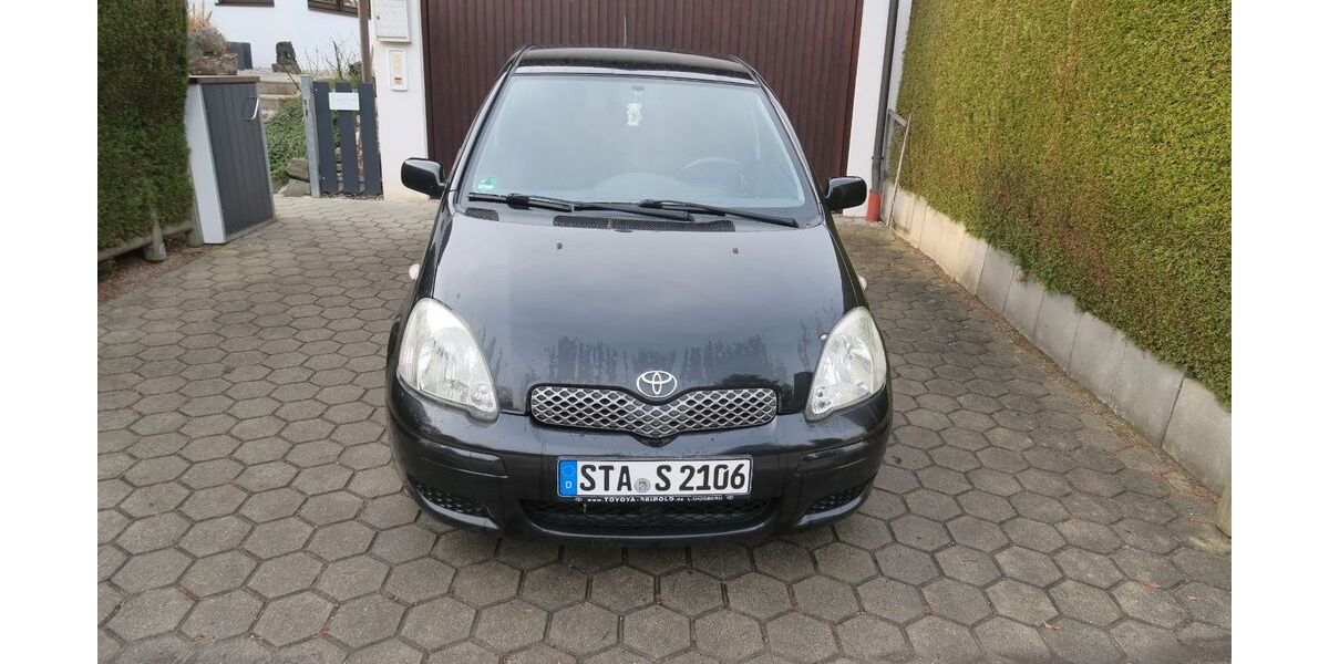 Toyota Yaris 129.000 km 2.000 &euro; Seefeld OT Hechendorf 82229