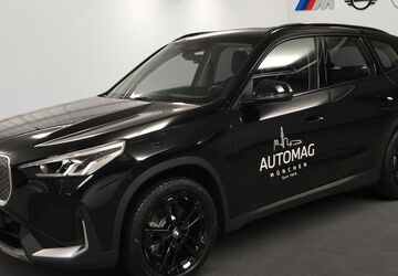 BMW iX1 4.661 km 46.390 &euro; München 81827
