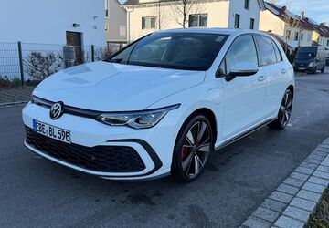 VW Golf 27.451 km 23.860 &euro; Landsham 85652