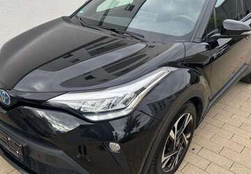 Toyota C-HR 29.000 km 23.900 &euro; München 81475