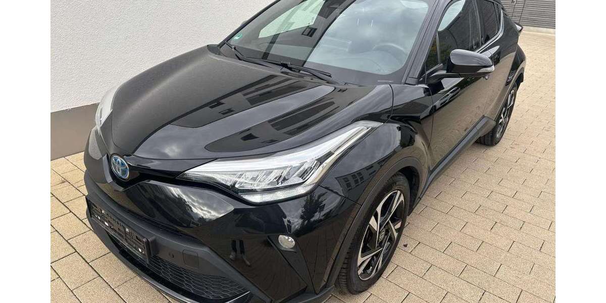 Toyota C-HR 29.000 km 23.900 &euro; München 81475