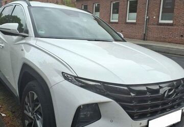 Hyundai TUCSON 198.000 km 16.300 &euro; München 80331