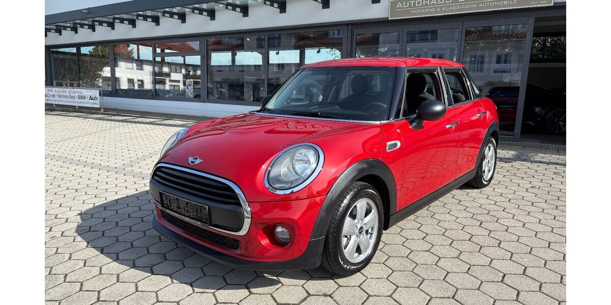 Mini One First 130.000 km 7.700 &euro; Strasslach bei München 82064