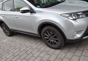 Toyota RAV 4 165.000 km 13.900 &euro; München 80992