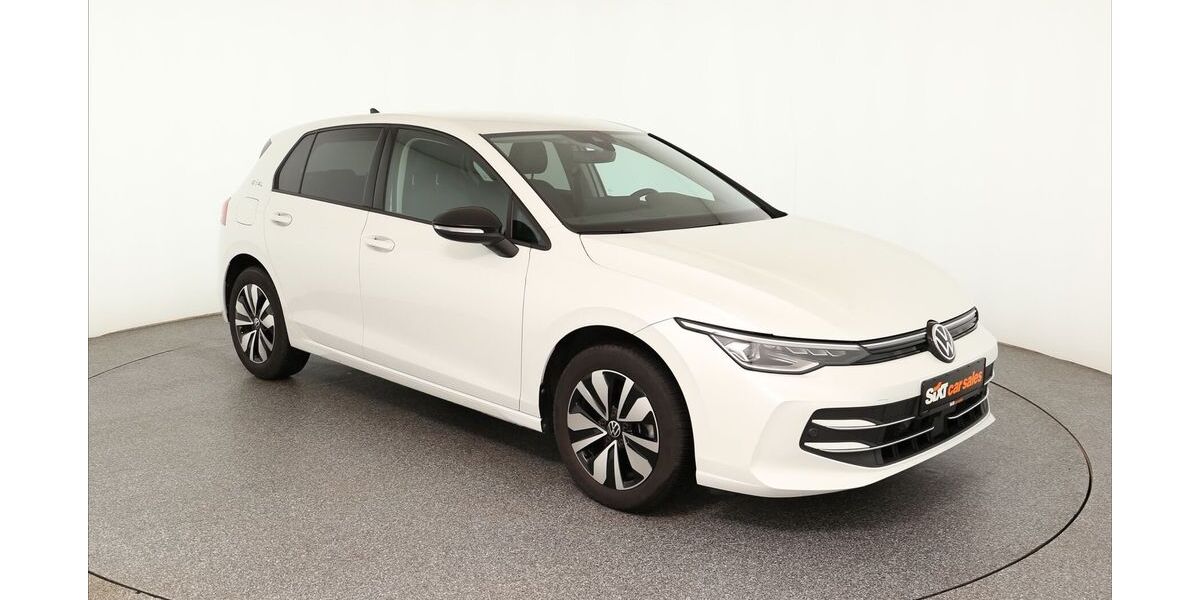 VW Golf 33.011 km 25.880 &euro; Garching 85748