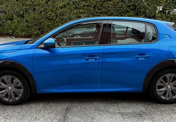 Peugeot 208 64.000 km 12.980 &euro; München 81827