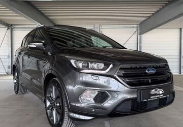 Ford Kuga 64.100 km 17.499 &euro; München 81249