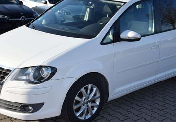 VW Touran 233.000 km 4.900 &euro; Poing 85586
