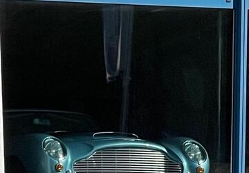 Aston Martin DB 10.300 km 295.000 &euro; Riemerling bei München 85521