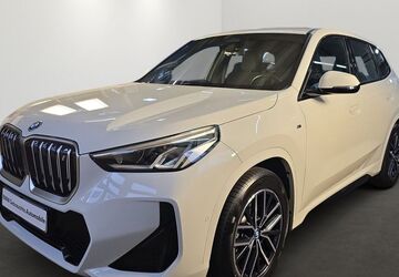 BMW iX1 18.939 km 38.980 &euro; München 80687