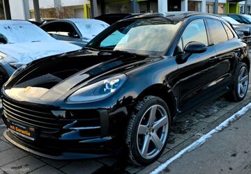 Porsche Macan 99.800 km 44.850 &euro; München 81673