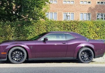 Dodge Challenger 8.500 km 87.900 &euro; München 81241