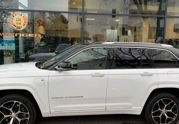 Jeep Grand Cherokee 10.486 km 69.899 &euro; Gröbenzell 82194