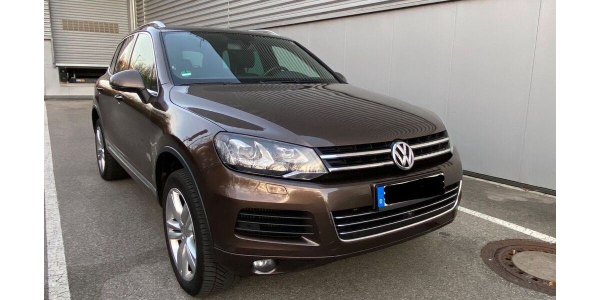 VW Touareg 242.652 km 12.900 &euro; München 81541