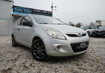 Hyundai i20 144.826 km 3.490 &euro; München 81829
