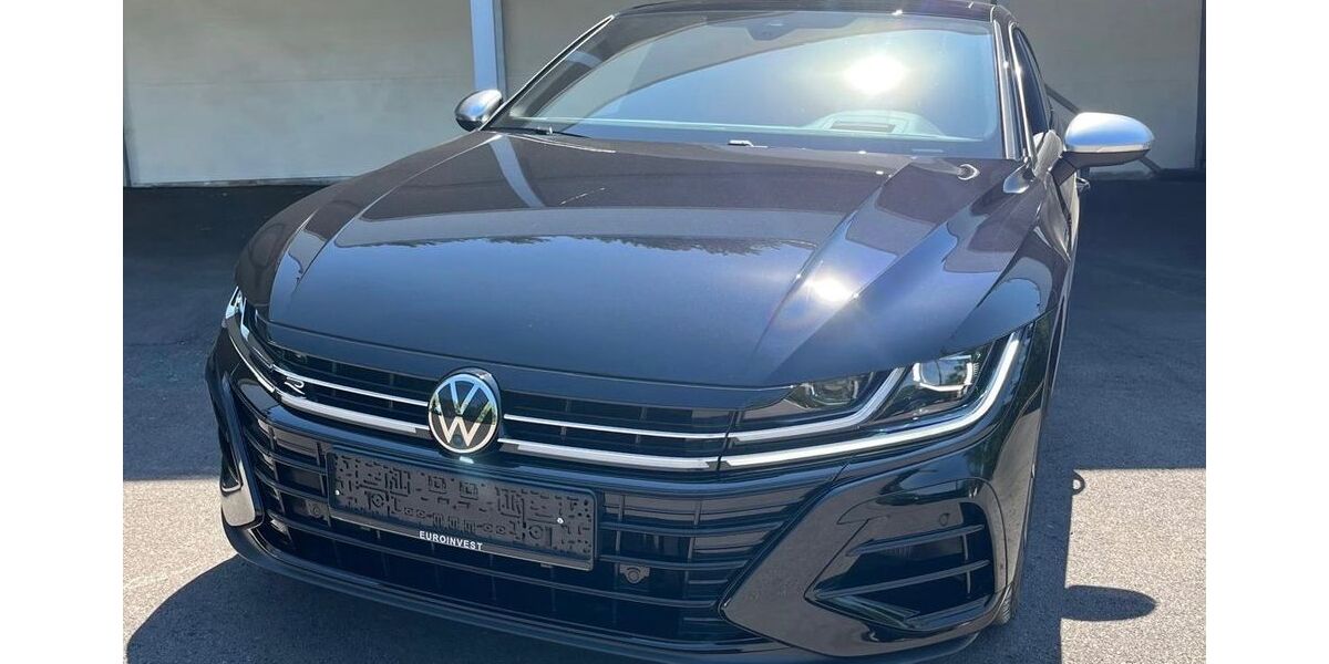 VW Arteon 17.900 km 50.575 &euro; München 81737