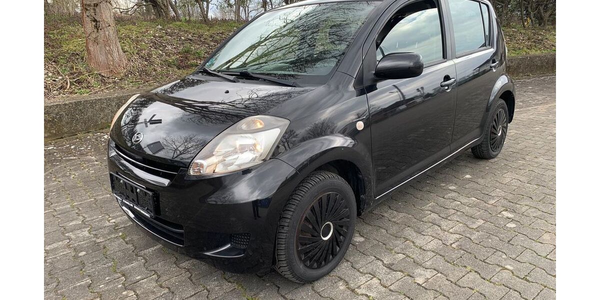Daihatsu Sirion 170.234 km 1.699 &euro; München 81243