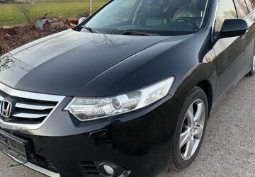 Honda Accord 236.000 km 7.999 &euro; München 81829