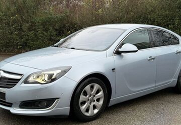 Opel Insignia 126.000 km 9.990 &euro; München 81375
