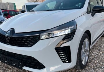 Renault Clio 30.755 km 14.690 &euro; München 81829