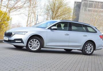 Skoda Octavia 136.650 km 18.380 &euro; München 81243