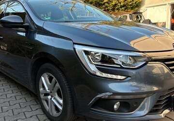 Renault Megane 124.600 km 9.900 &euro; Puchheim 82178