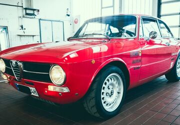 Alfa Romeo GT 6.000 km 37.800 &euro; München 81543