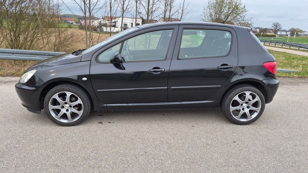 Peugeot 307 181.500 km 1.950 &euro; Wiedenzhausen 85259
