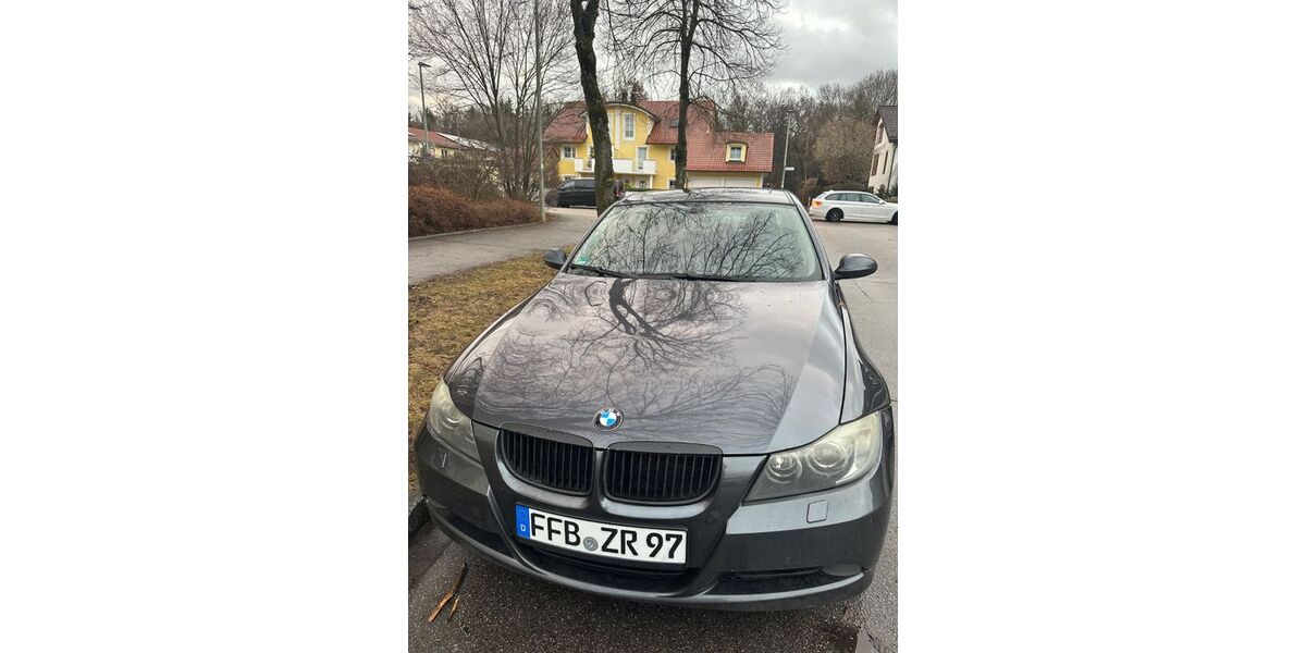 BMW 320 238.000 km 2.300 &euro; Germering 82110