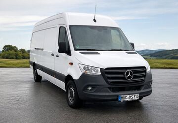 Mercedes-Benz Sprinter 25.658 km 35.900 &euro; München 81927