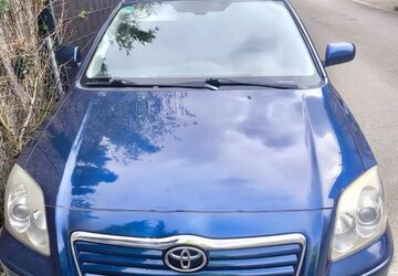 Toyota Avensis 350.321 km 2.000 &euro; Garching 85748