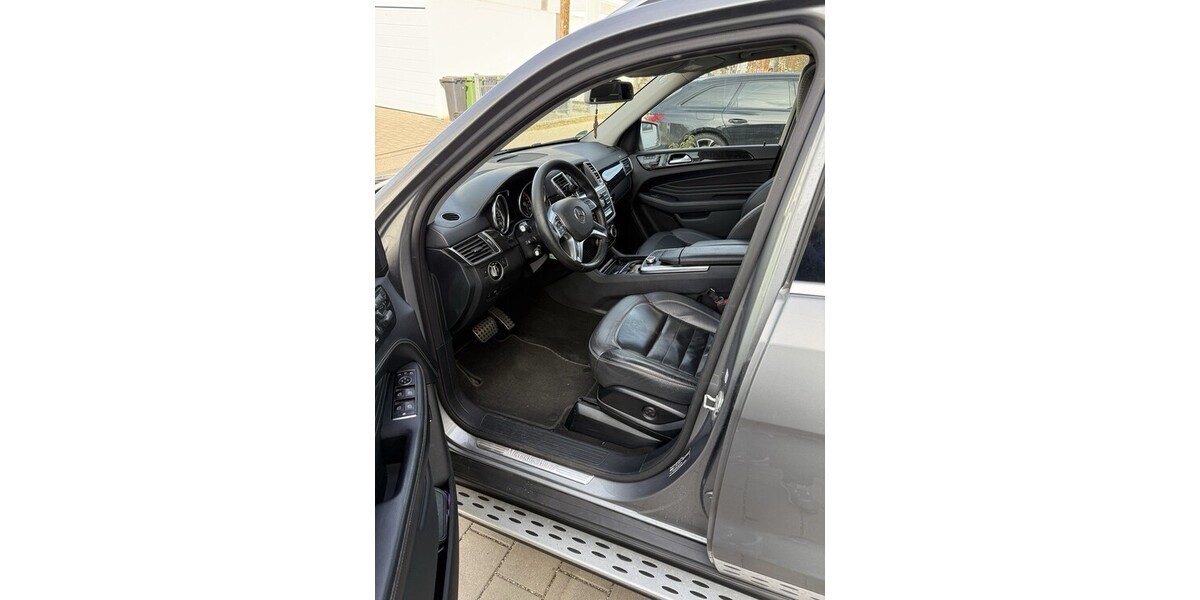 Mercedes-Benz ML 350 260.000 km 17.400 &euro; Ebersberg 85560