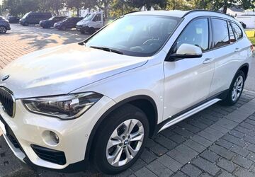 BMW X1 176.000 km 17.900 &euro; München 81827