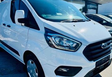 Ford Transit Custom 262.000 km 9.850 &euro; München 81825