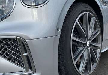 Bentley Flying Spur 2.938 km 295.999 &euro; München 80809